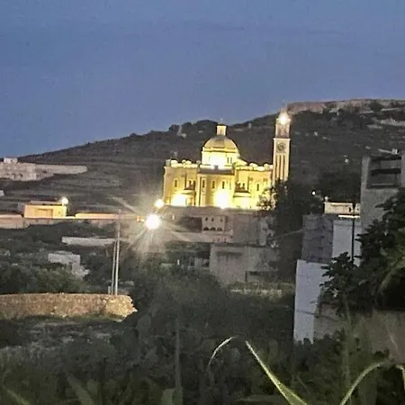 فيلة Unique Farmhouse-4 Double Bedroom, Quiet W/views Għarb
