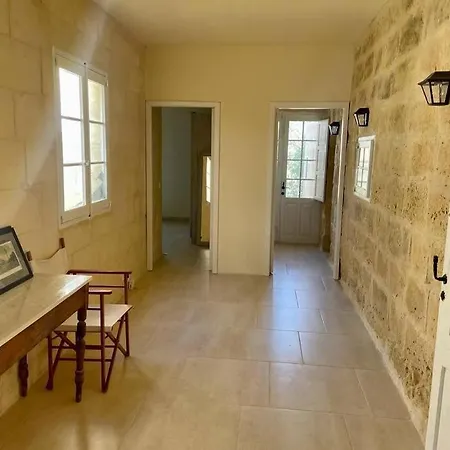 فيلة Unique Farmhouse-4 Double Bedroom, Quiet W/views